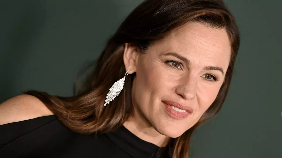 The Unfiltered Truth: Jennifer Garner’s Relatable Beauty Journey