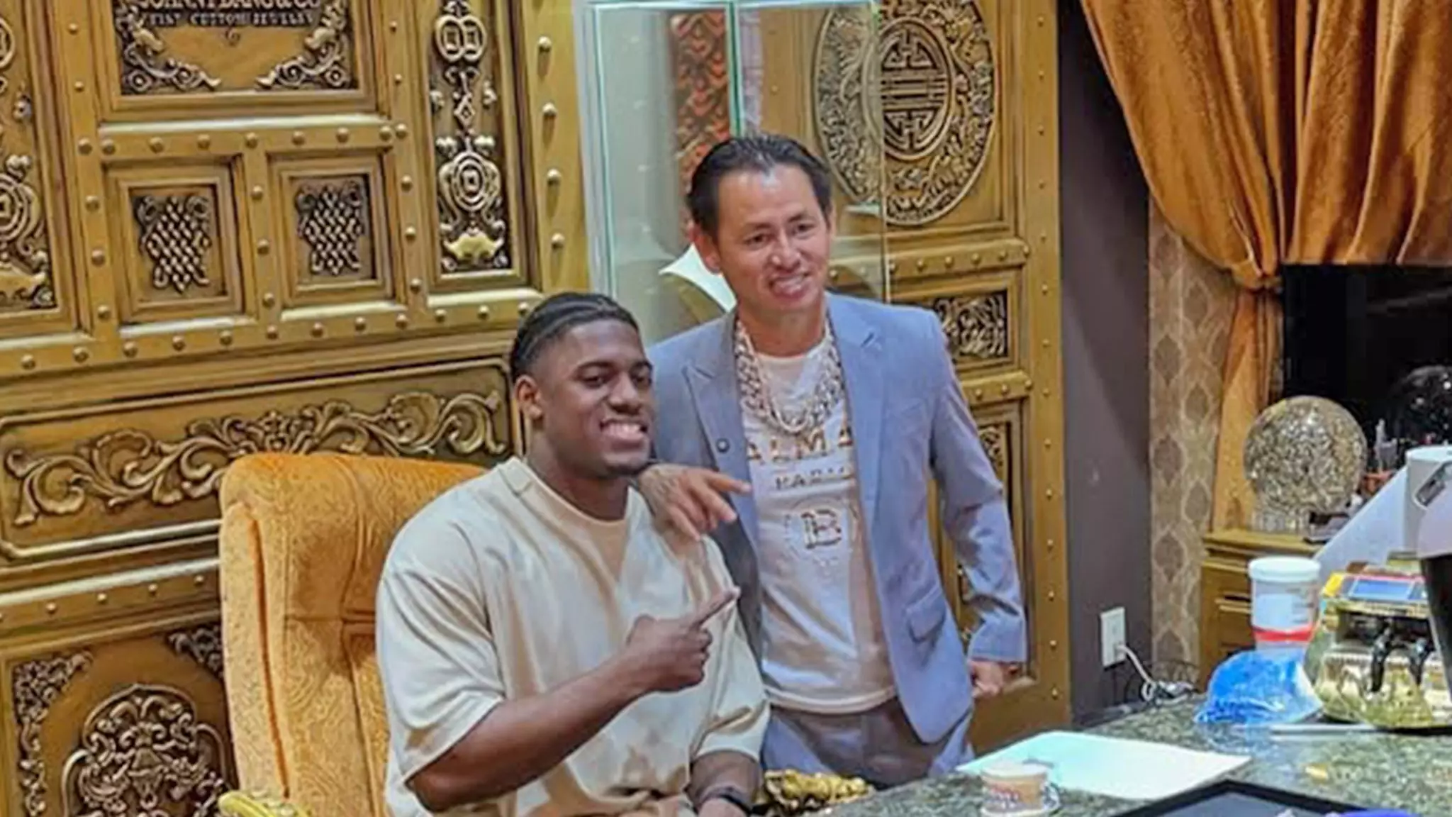 Elevating Game and Brand: Jadarian Price’s Groundbreaking NIL Deal with Johnny Dang