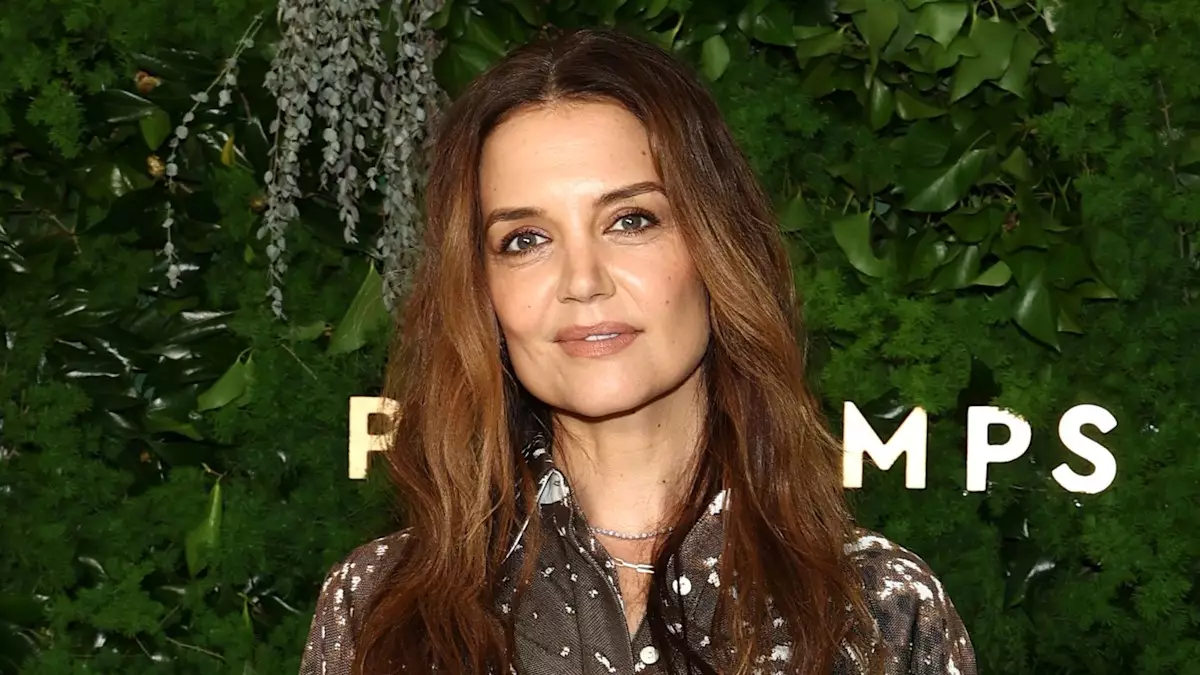 Embracing Freedom: Katie Holmes’ Stylish Journey as an Empowered Empty Nester