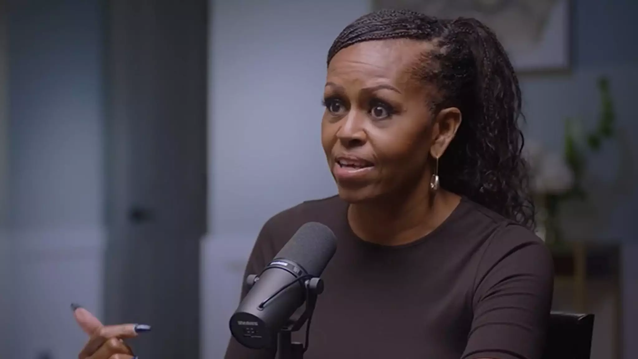 Facing the Ups and Downs: Michelle Obama’s Journey Through Grief and Self-Discovery