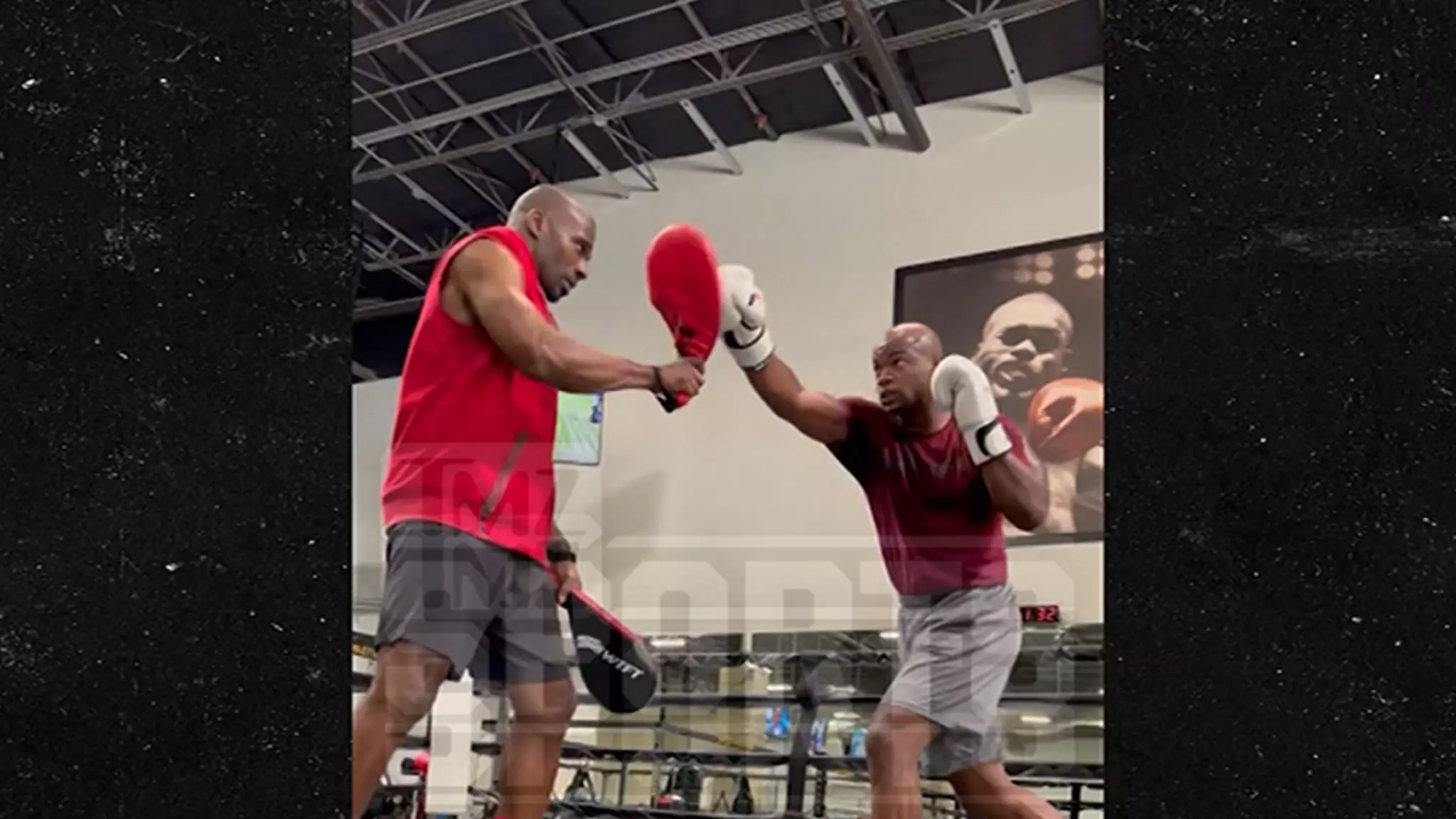 Adrian Peterson’s Surprising Entry Into the World of Celebrity Boxing